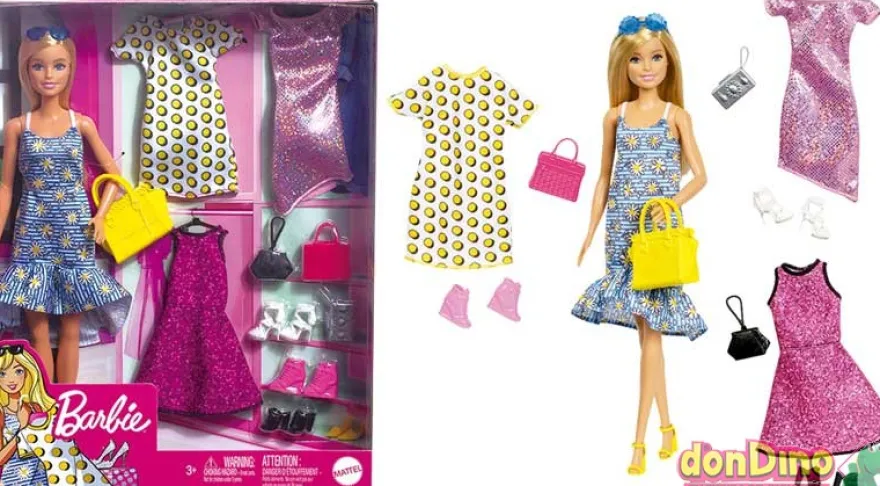 Barbie fashionista con 4 modas