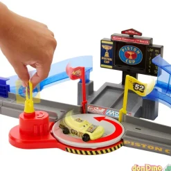 Circuito de acrobacias de la copa pistón cars disney - con rayo mcqueen - 93 cm.