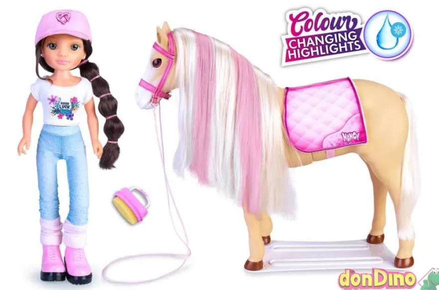 Nancy un dia con su caballo