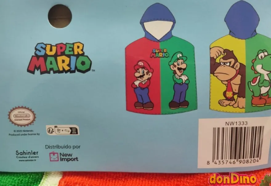 Poncho toalla super mario 55x110cm. 100% polyester
